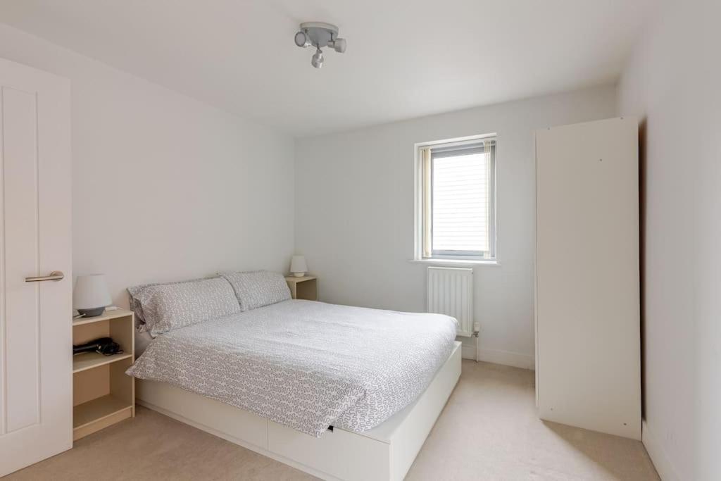 Modern City Centre House With Free Parking Cantorbéry Extérieur photo