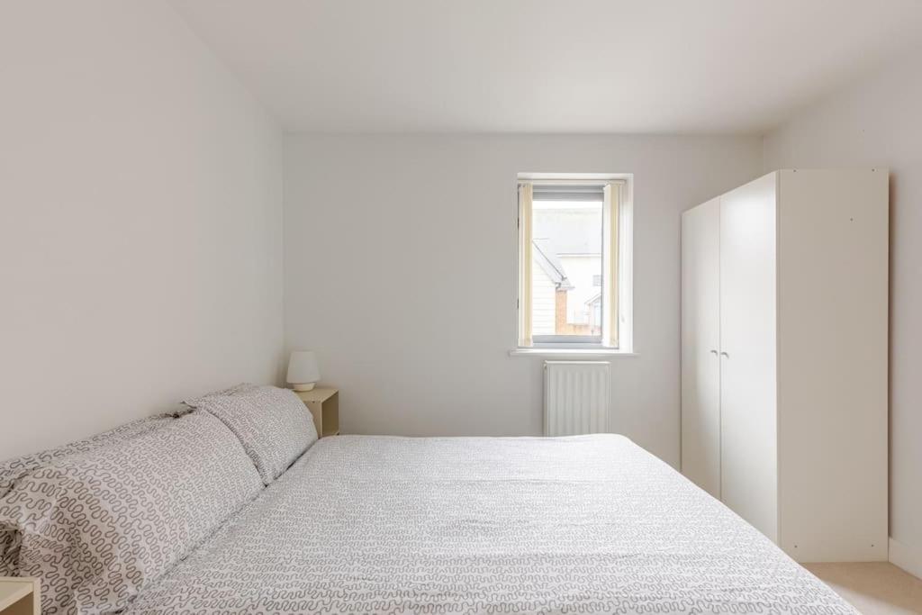 Modern City Centre House With Free Parking Cantorbéry Extérieur photo